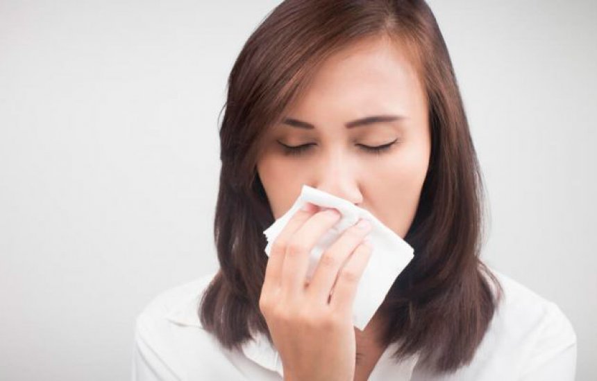Nariz ardendo: 6 principais causas e o que fazer